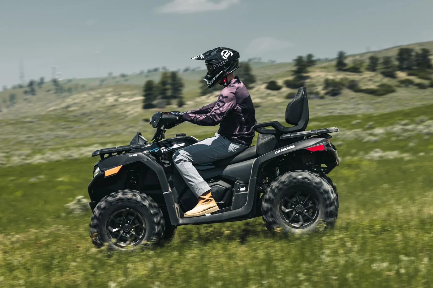 CFORCE 600 side profile